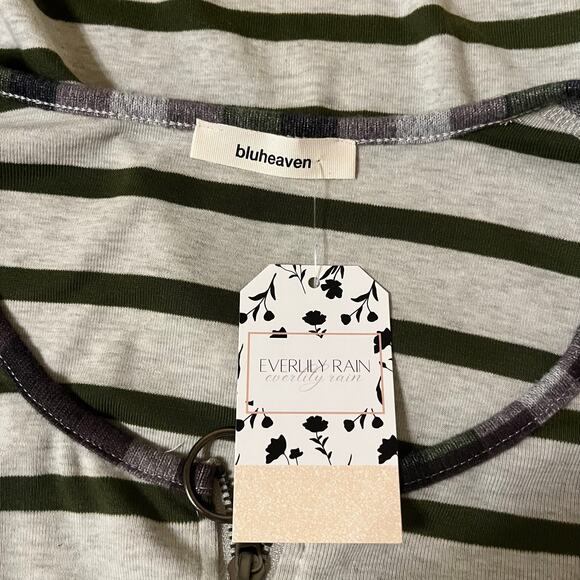 Everlily Rain Blueheaven Long Sleeve Tee Shirt in Grey/Green Size Medium - Picture 5 of 6